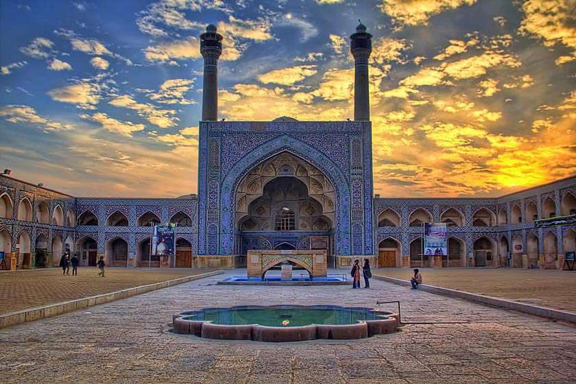 historical tours in iran